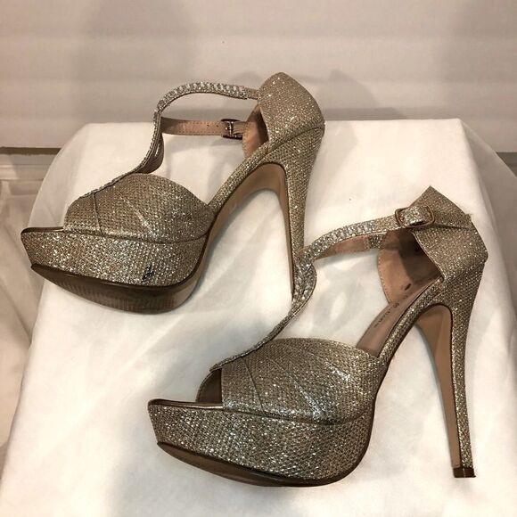 De Blossom Collection Alina nude/gold Strappy heels - Picture 7 of 15